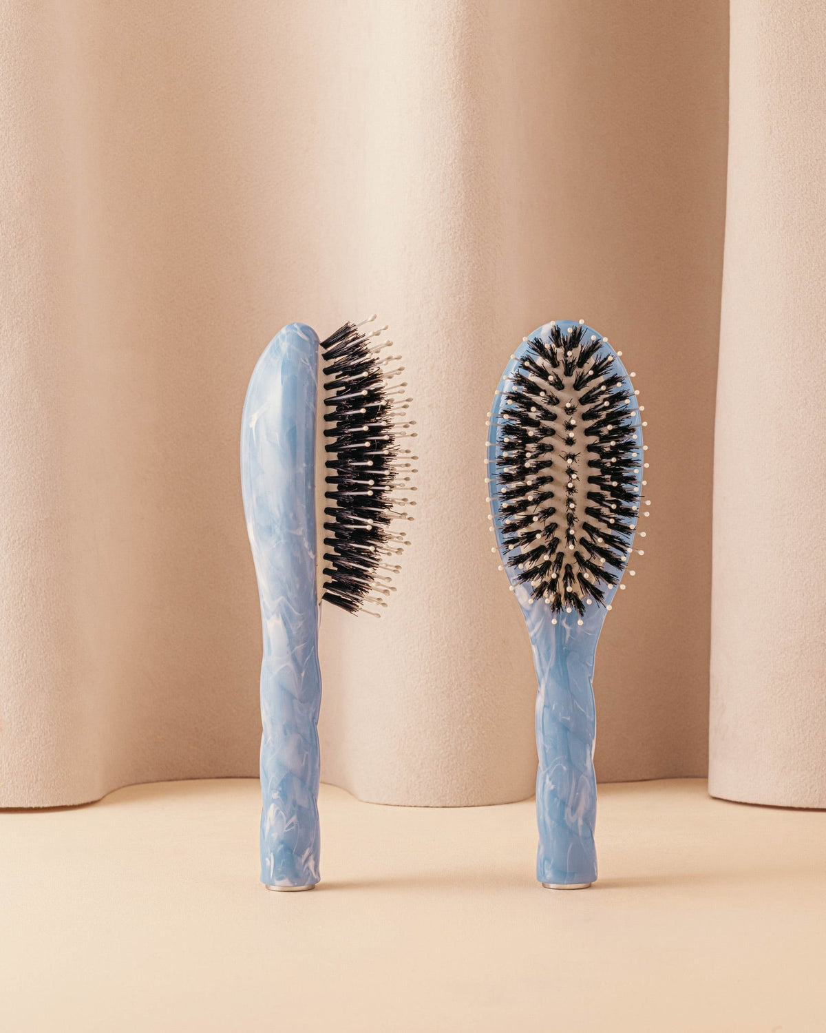 Roseanna x La Bonne Brosse N.03 La Petite Brosse Cuir Chevelu Sensible l'Indispensable Douceur Salty Gelato Bleu