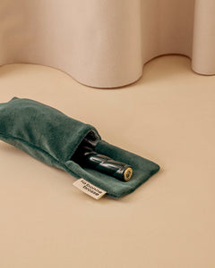 N.02 La Petite Brosse Démêlante & Soin l'Indispensable Vert Emeraude