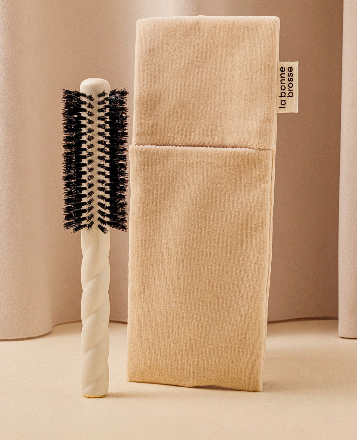 La Pochette "Brosse Ronde" Blanc Crème
