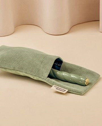 N.04 La Brosse Démêlante & Massante La Miracle Vert Amande